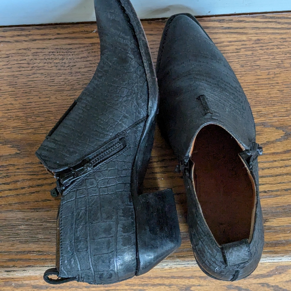 Frye Black Textured Western Boots